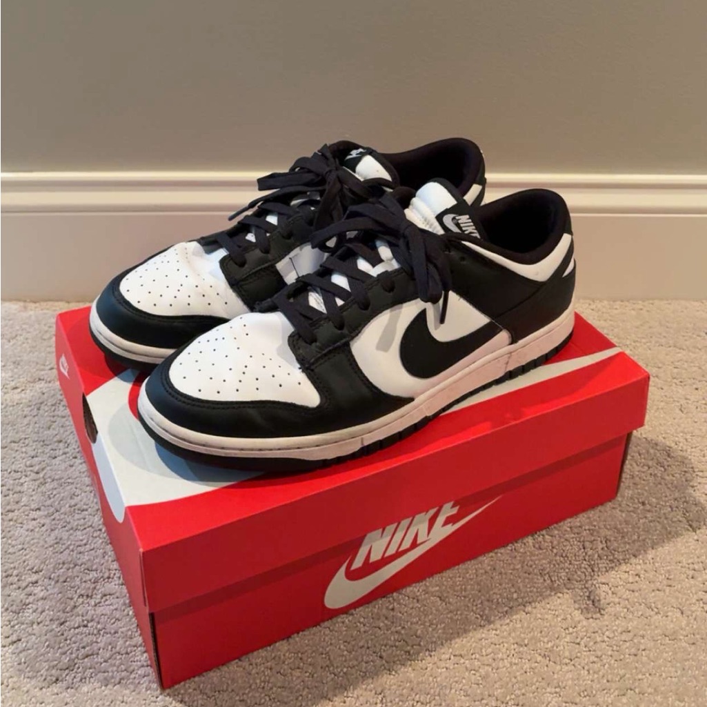 Nike Dunk Low Pandas Size 11.5